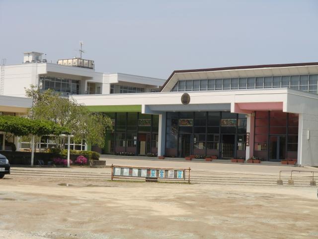 Primary school. Shibata Municipal Tsukinoki to elementary school 1626m