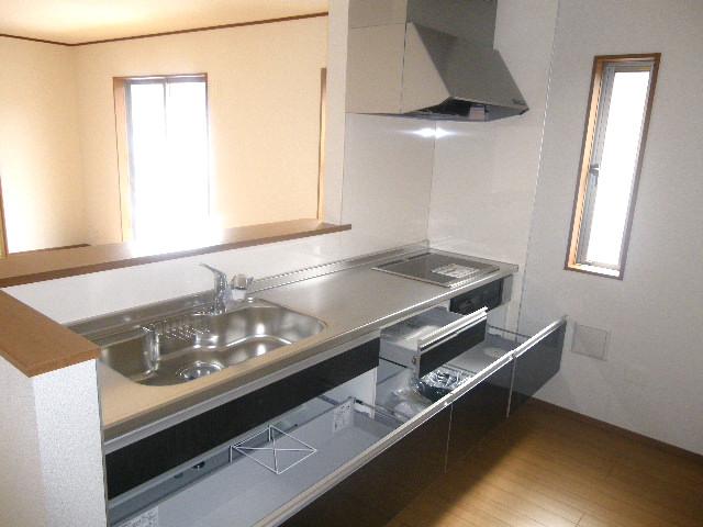 Same specifications photo (kitchen). Same specifications Water purifier integrated faucet ・ Stainless steel worktop, The damping material is attached to the back of the sink bottom, We have to reduce the sound that hits the sound and tableware of the blades of the water.