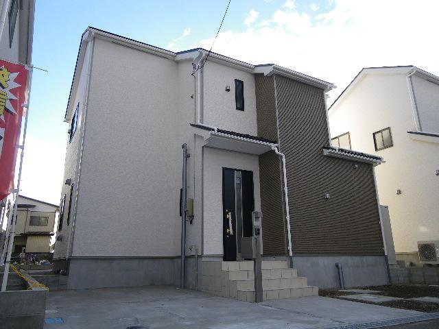 Local appearance photo. Building 2 2013 November Shooting