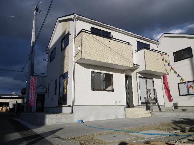 Local appearance photo. 1 Building 2013 November Shooting