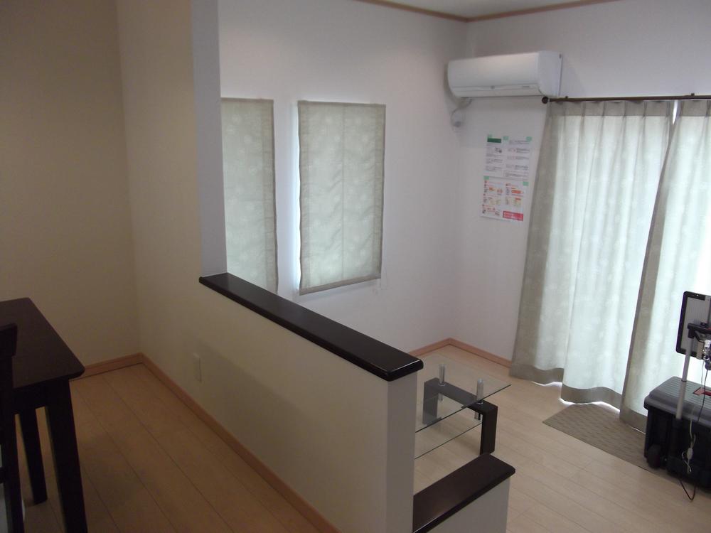 Living. Room (May 2013) Shooting  ・ Living: design a living is lowered one step from dining. Gently separate the space of relaxation and dining space, Floor plan that does not impair the hearthstone of the family