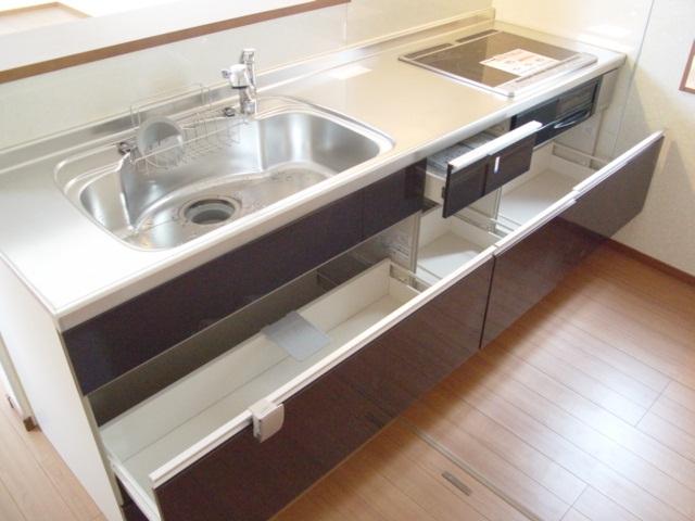 Same specifications photo (kitchen)