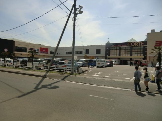 Supermarket. York-Benimaru to Okawara shop 542m