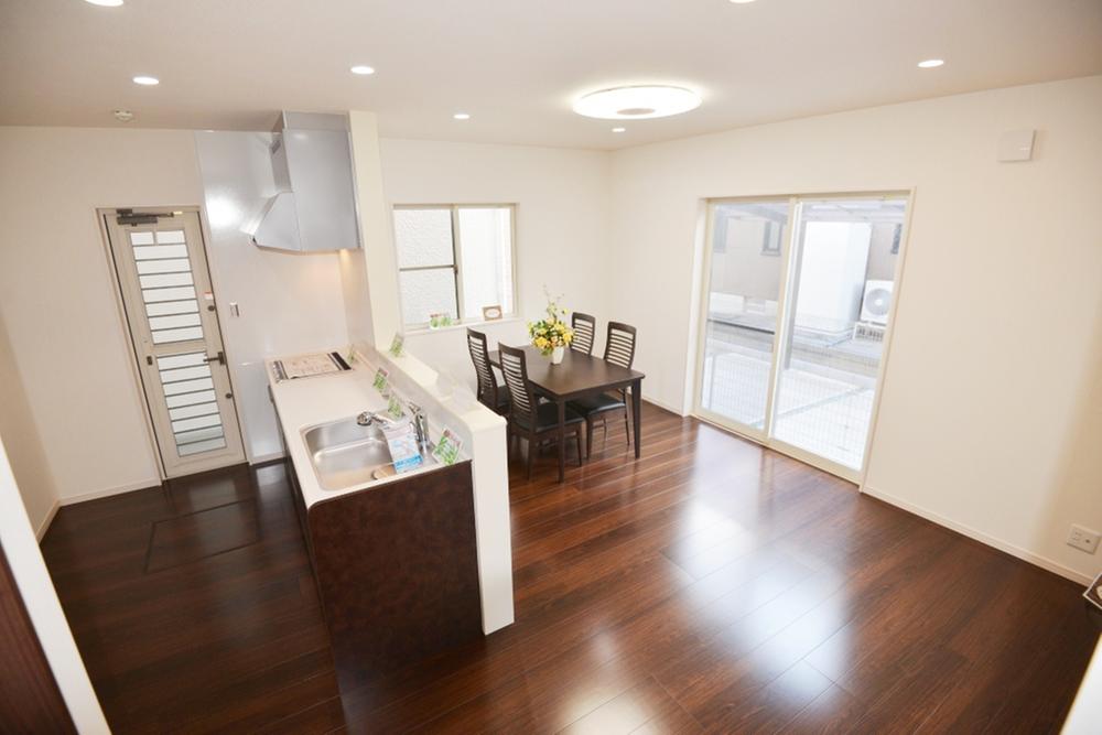 Living. Indoor (September 2013) Shooting