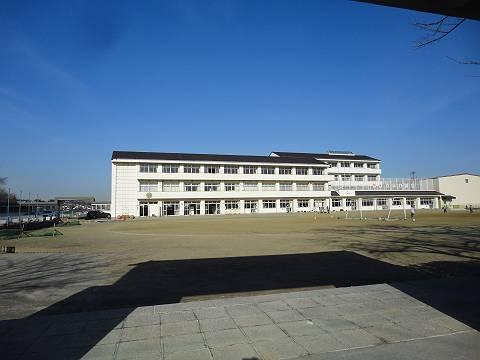 Junior high school. Shiogama City 911m to stand first junior high school