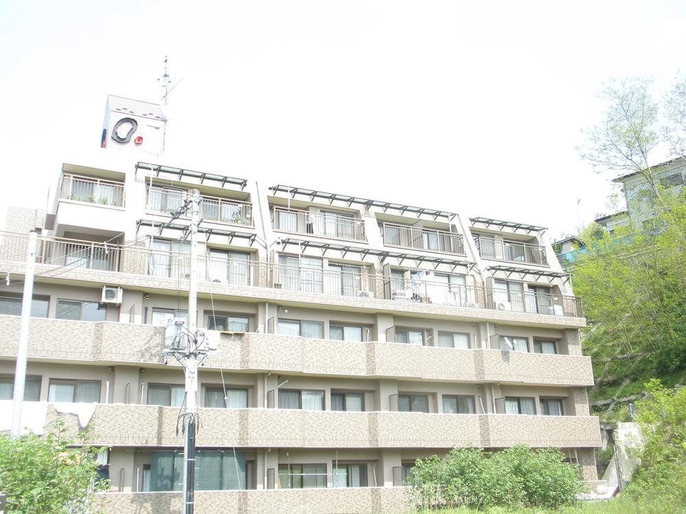 Local appearance photo. Indoor (April 2013) Shooting