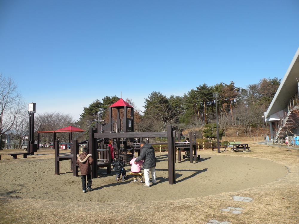 park. 210m until Iboishi park