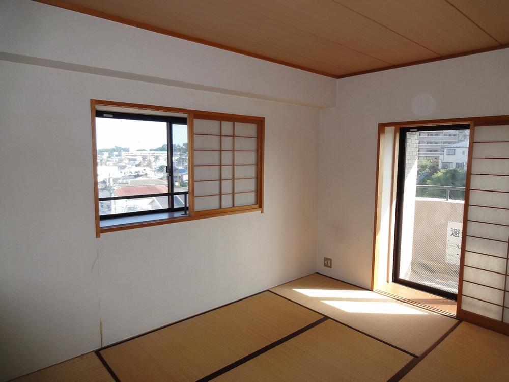 Non-living room. Indoor (September 2013) Shooting