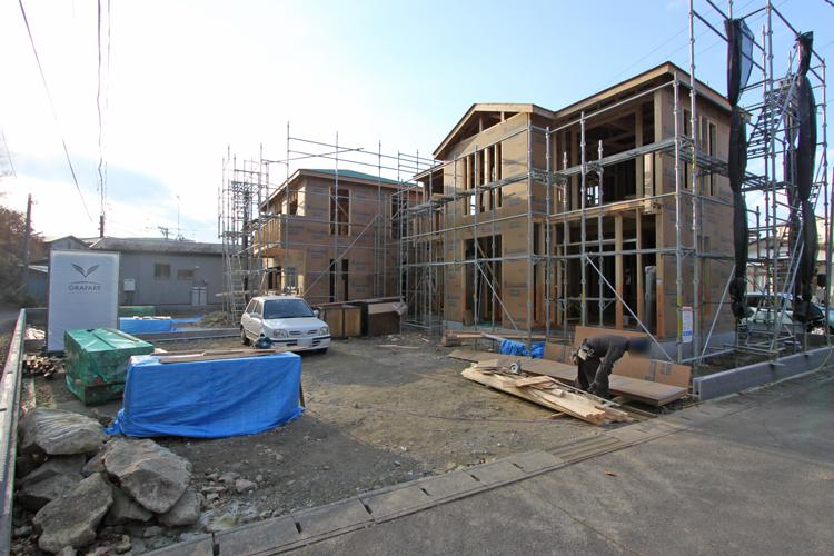 Local appearance photo. Local (12 May 2013) Shooting