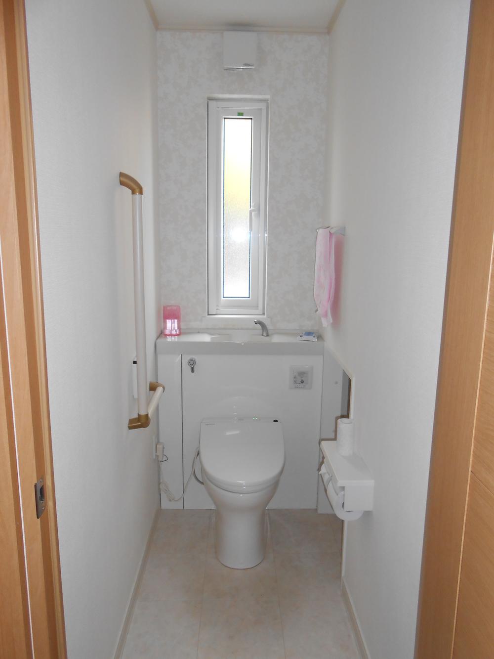Toilet. Indoor (February 15, 2013) Shooting