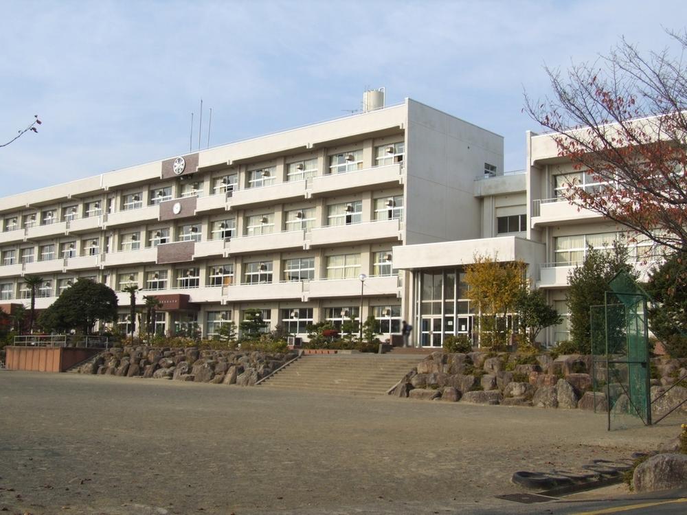 Primary school. Tagajo 1360m to the East Elementary School