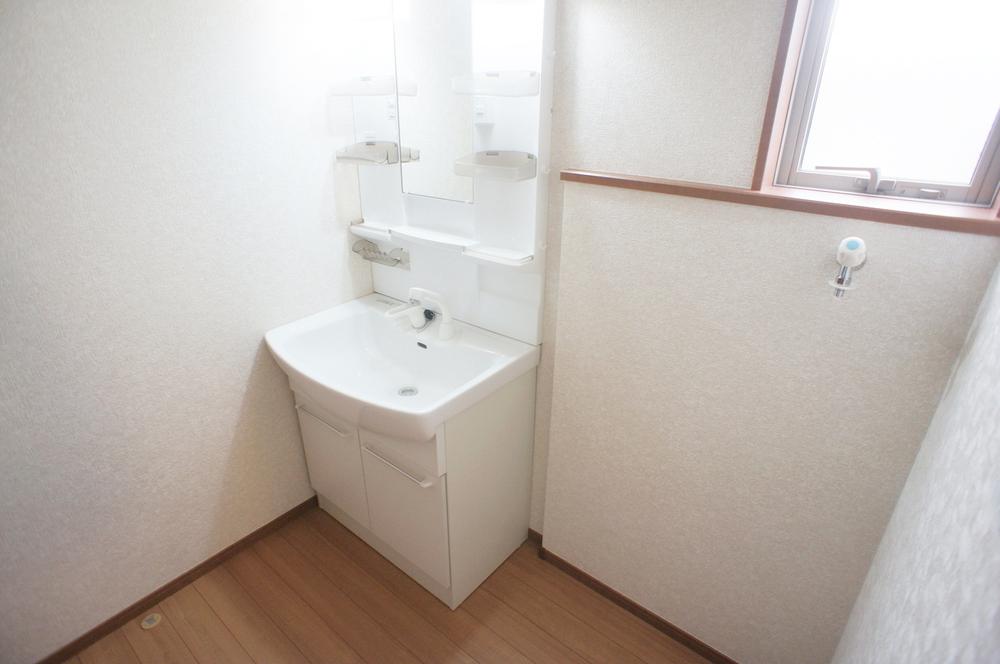 Same specifications photos (Other introspection). Basin same specification example