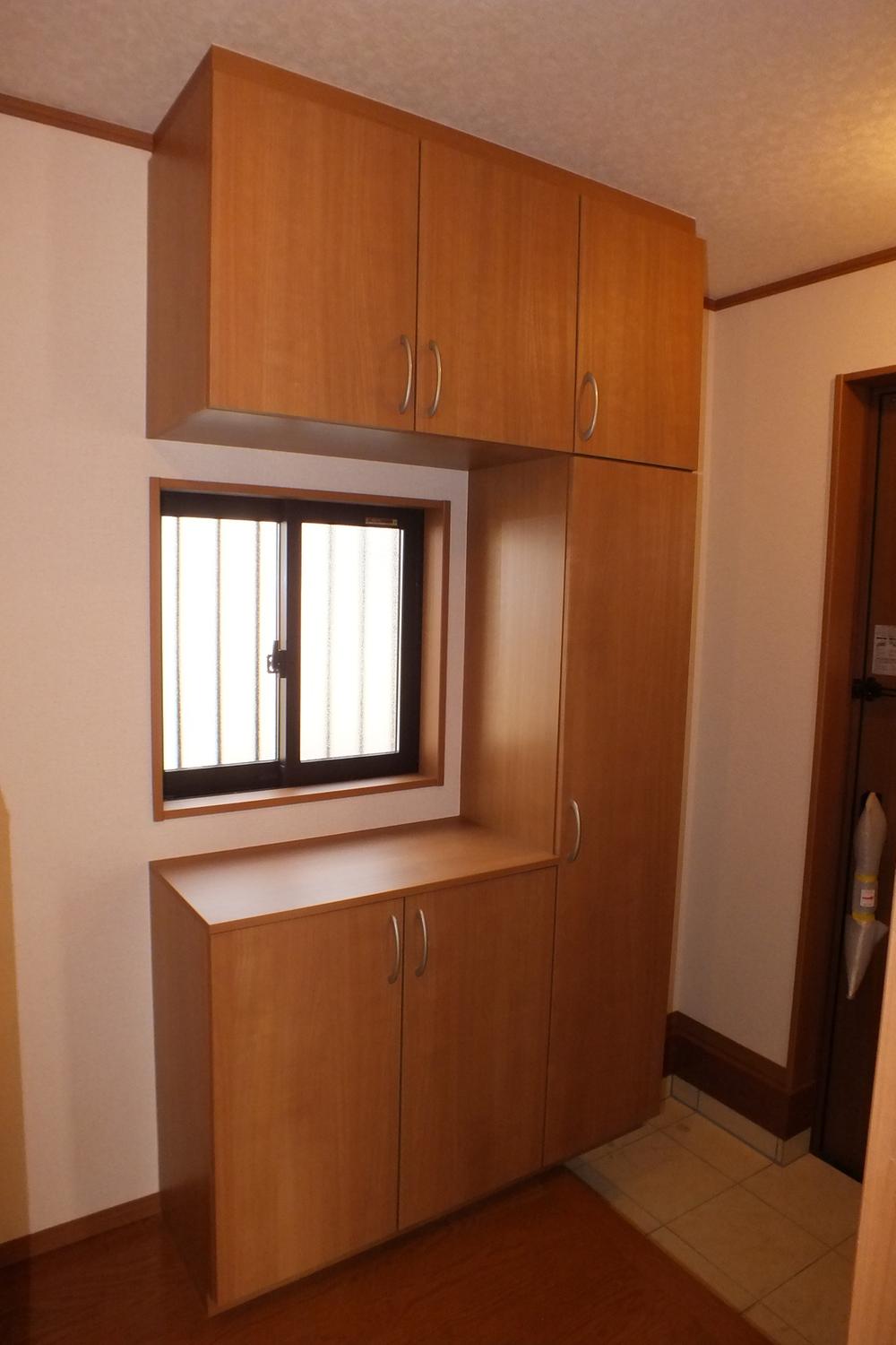 Entrance. Local (11 May 2013) Shooting