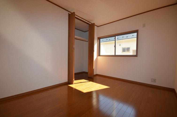 Non-living room. Western-style 6 Pledge