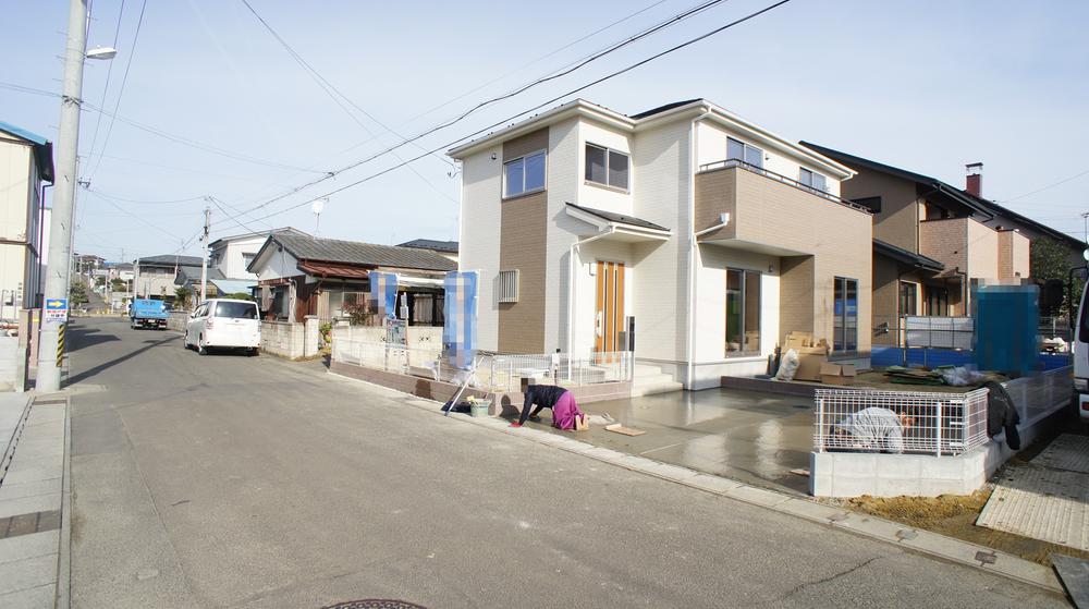 Local photos, including front road