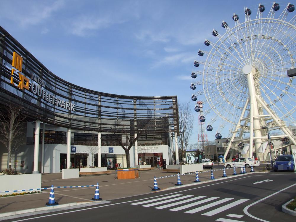 Shopping centre. 2580m to Mitsui Outlet Park Sendai Port