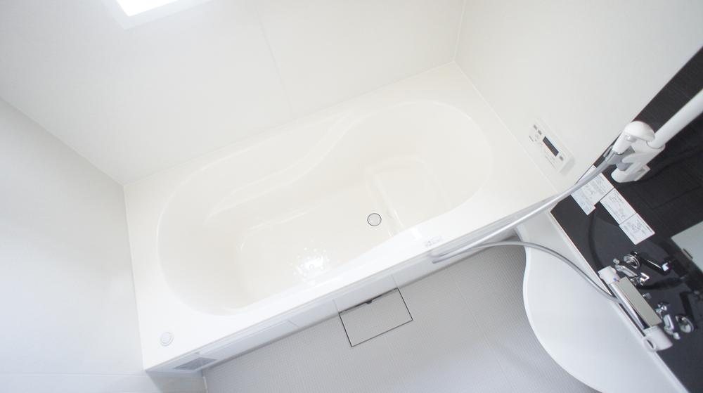 Same specifications photo (bathroom)