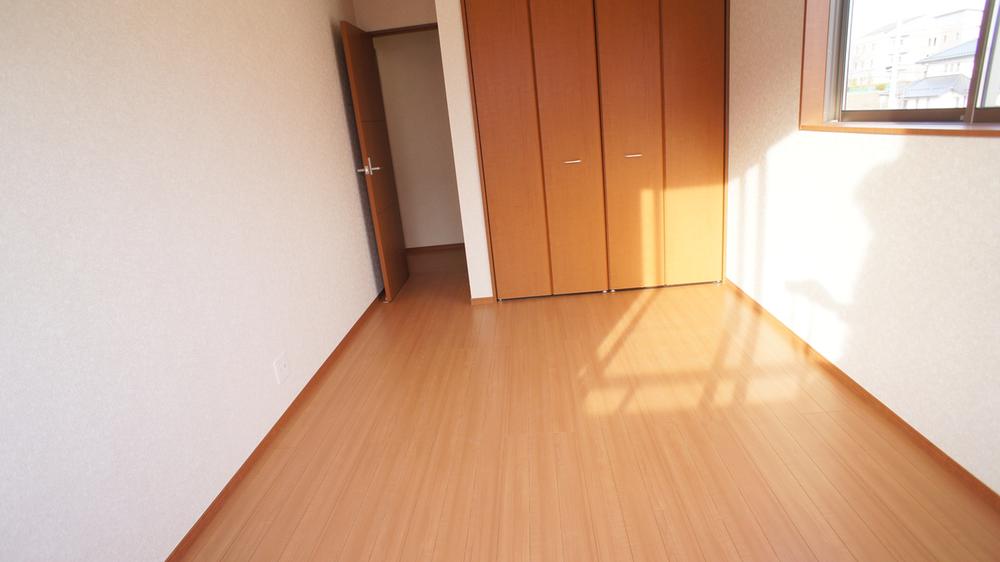 Same specifications photos (Other introspection)