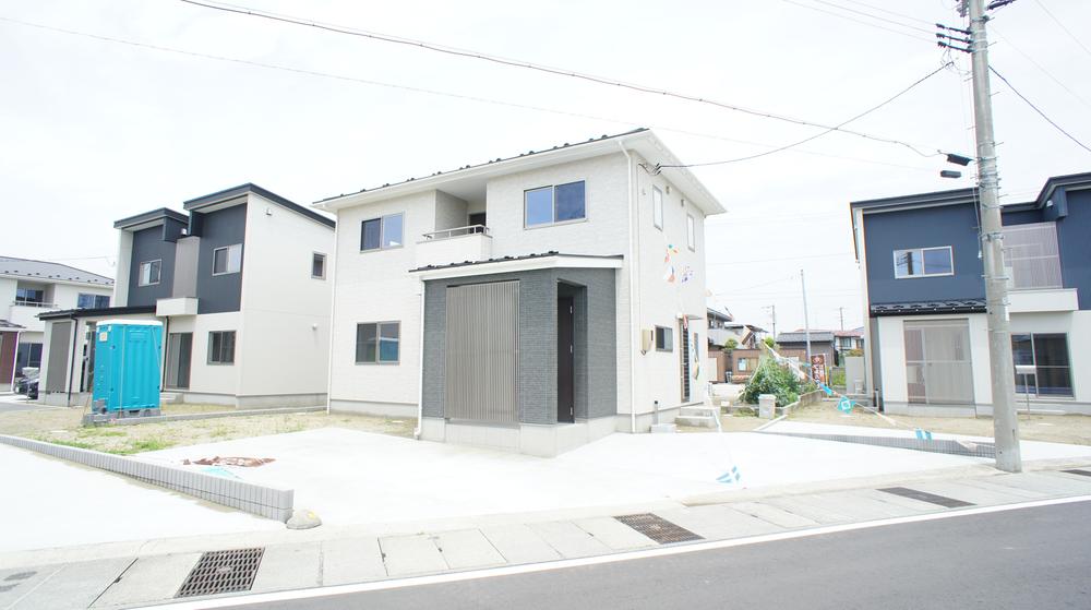 Local appearance photo