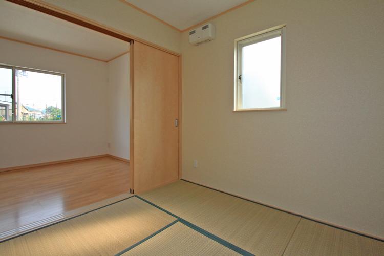 Other introspection. Japanese-style room (A Building)