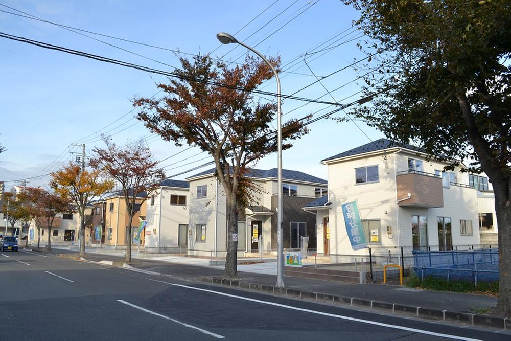 Local appearance photo. Local (11 May 2013) Shooting