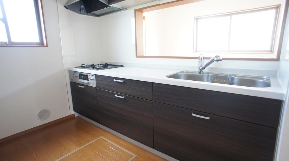 Same specifications photo (kitchen)