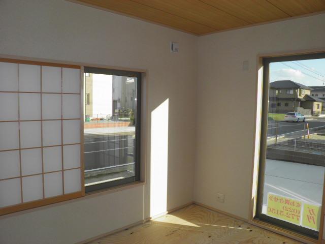 Non-living room. Building 2