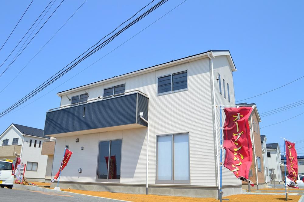 Same specifications photos (appearance). 4 Building Same specifications