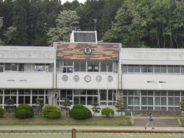 Primary school. 804m until Misato stand Fudodo Elementary School