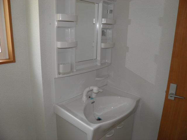 Wash basin, toilet. Same specifications