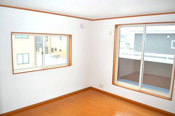 Other introspection. Same specifications Second floor room