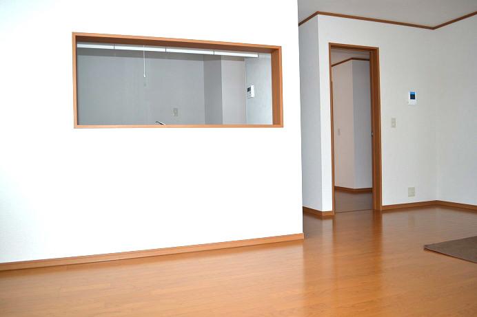 Same specifications photos (living). Same specifications living