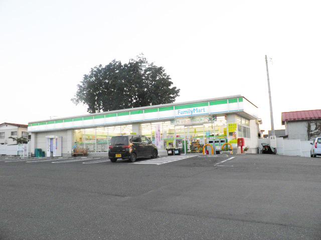 Convenience store. 450m to FamilyMart Kogota Soyama the town shop