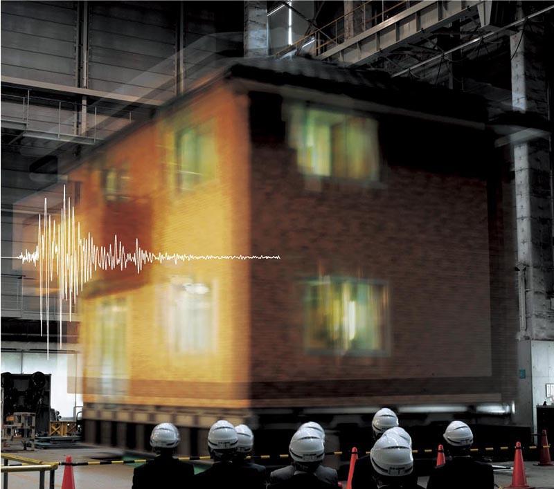 Construction ・ Construction method ・ specification. Order to withstand the major earthquake that repeat, Implement real large vibration experiment.  ※ Photo Image