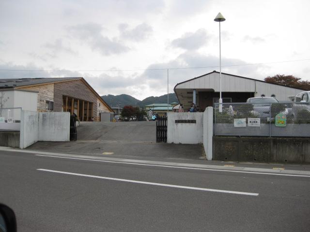 kindergarten ・ Nursery. 762m until Watari Municipal Yoshida nursery