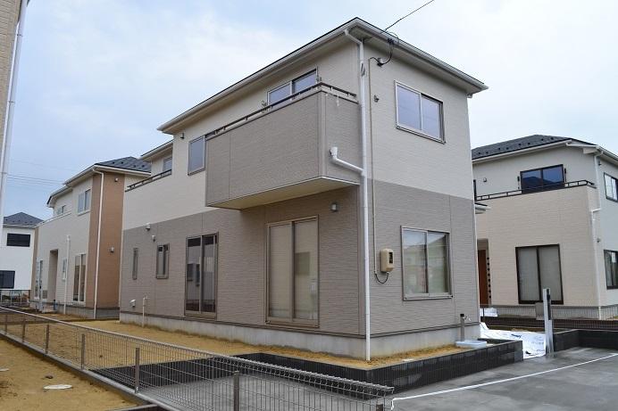 Same specifications photos (appearance). (Building 2) same specification