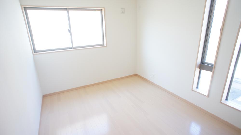 Non-living room. Same specification example