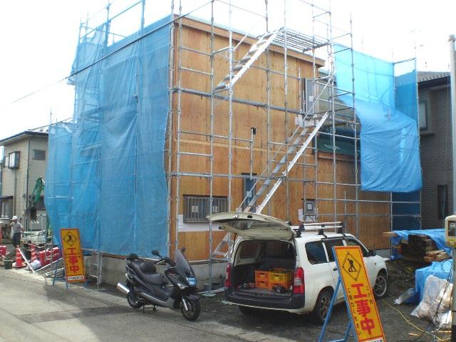 Local appearance photo. Local (10 May 2013) Shooting