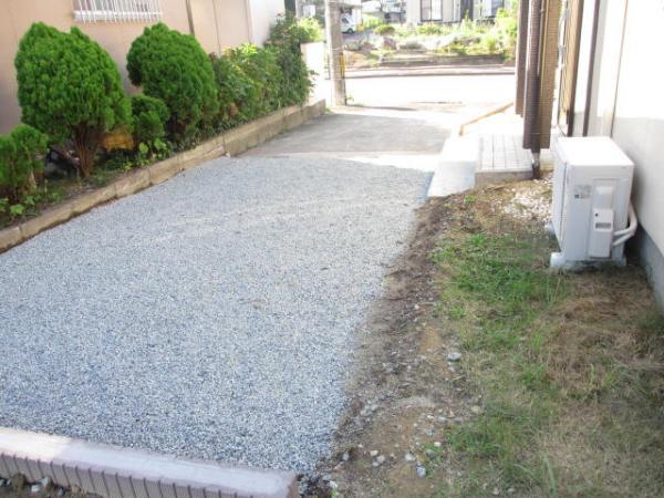 Parking lot. Parking is not dirt also important car in the crushed stone finish