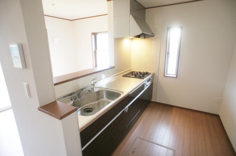 Same specifications photo (kitchen)