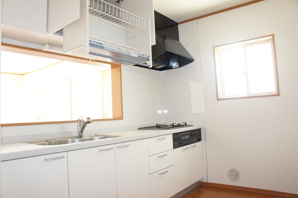 Same specifications photo (kitchen)