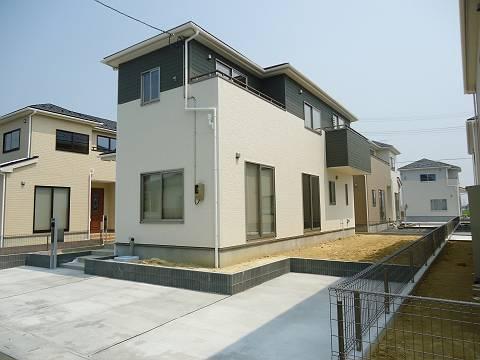 Local appearance photo. Current Status photo 4 Building