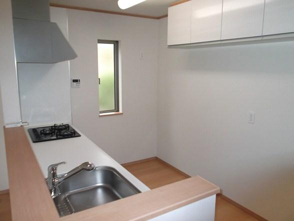 Same specifications photo (kitchen)