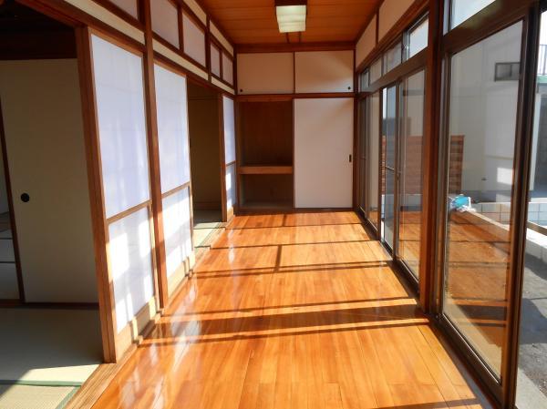 Non-living room. Sunny veranda ☆ It is also good leisurely basking in the sun