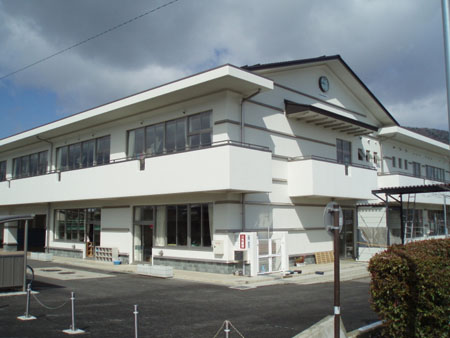 Junior high school. Chikuma City Koshoku west junior high school (junior high school) up to 1368m