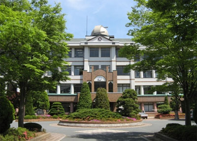 high school ・ College. Nagano Prefecture Yashiro High School (High School ・ NCT) to 522m