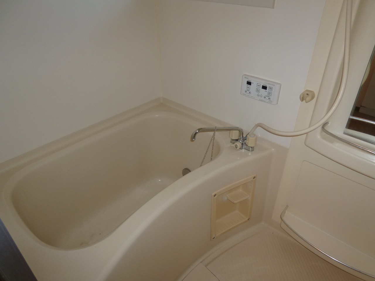 Bath.  ※ No. 202 rooms