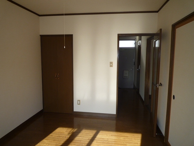 Living and room. The same type of room (No. 203 room)