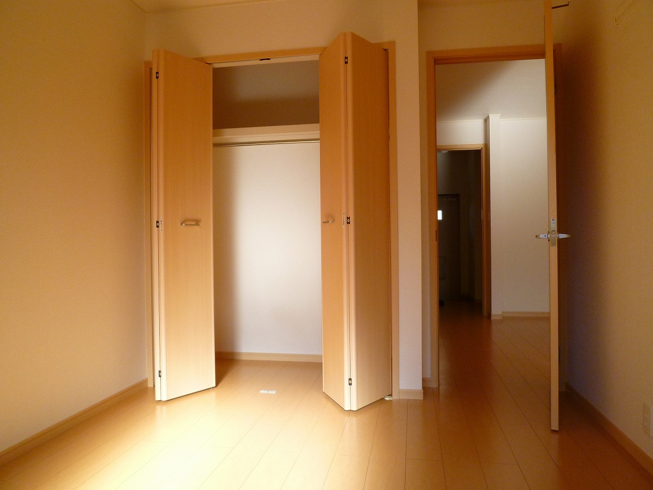 Living and room.  ※ 102, Room