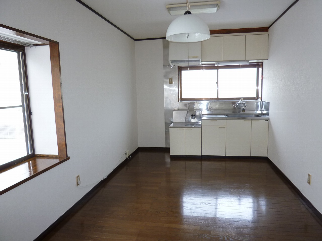 Kitchen.  ※ It is a photograph of the outbuilding